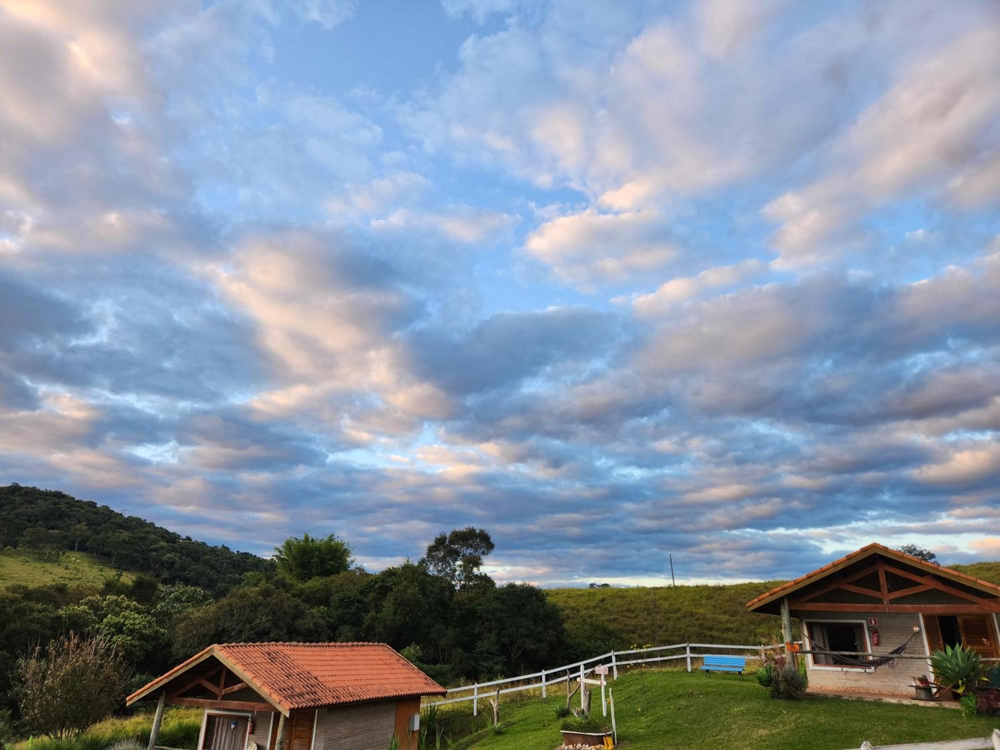Pousada Vale Monte Azul Santo Antônio do Pinhal Kültér fotó